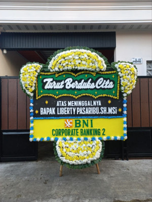 Papan Bunga Duka di Moba