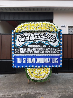 Papan Bunga Duka di Moba